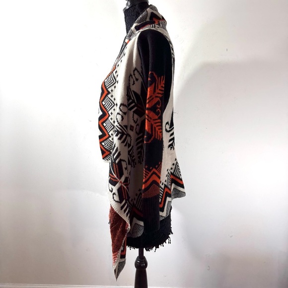 Doe & Rae Aztec Print Cardigan Sweater - Picture 2 of 9